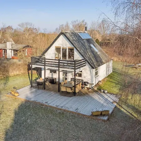 Peaceful Near And Nature Ferienhaus